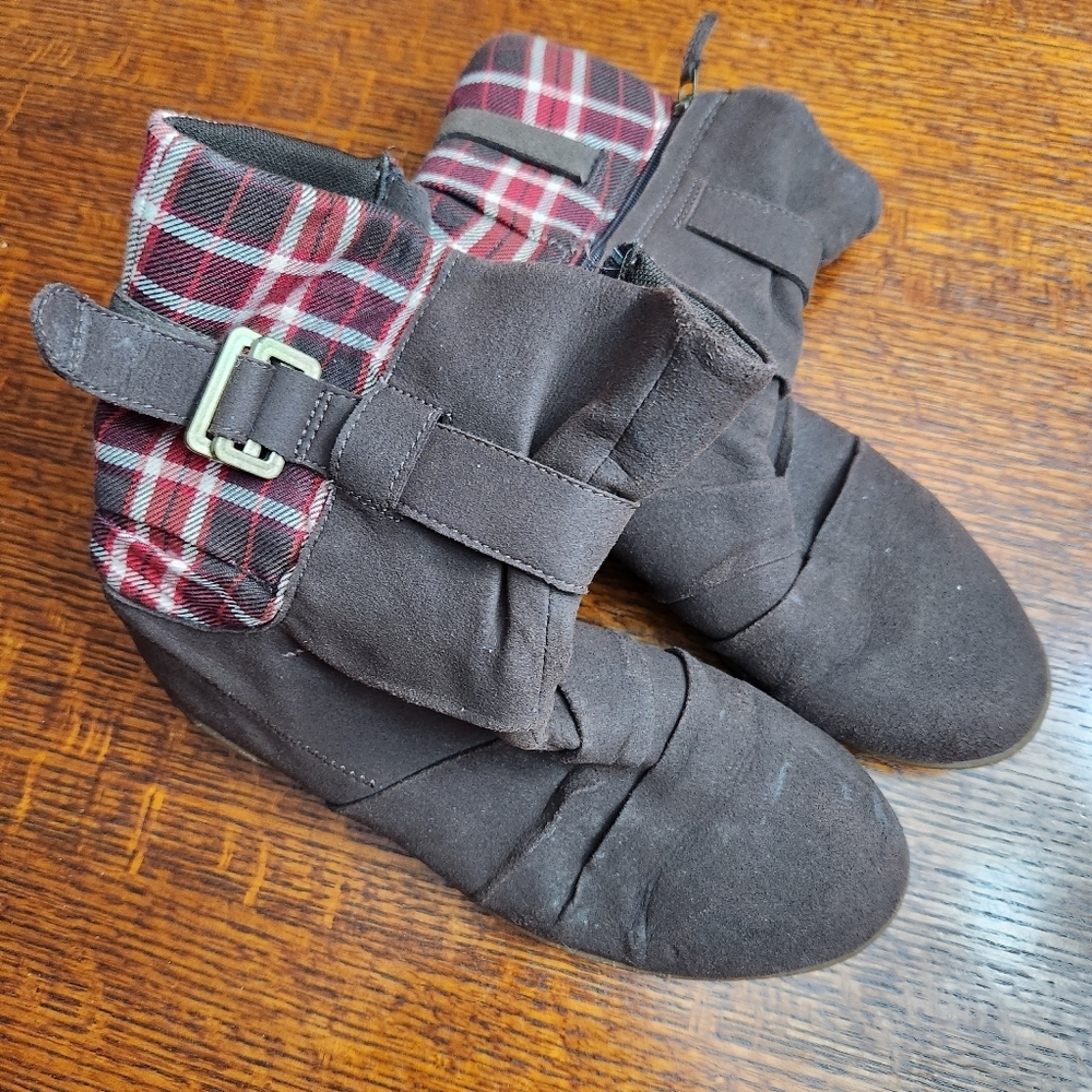 Patagonia brown and red plaid high top lightweight boots sizewomens 8.5 - Picture 11 of 11